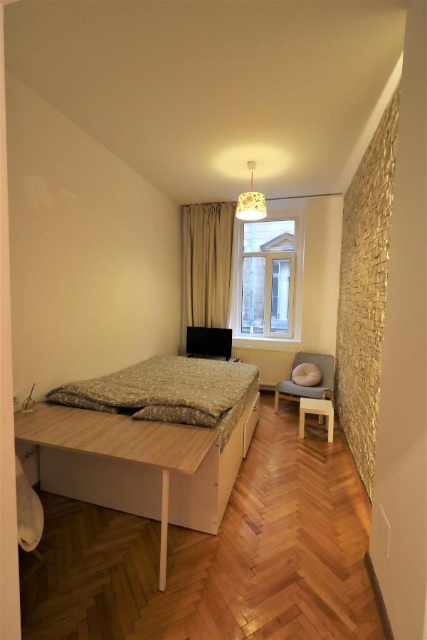 Cozy Old Town Apartment - Free Minibar Bukareszt Zewnętrze zdjęcie