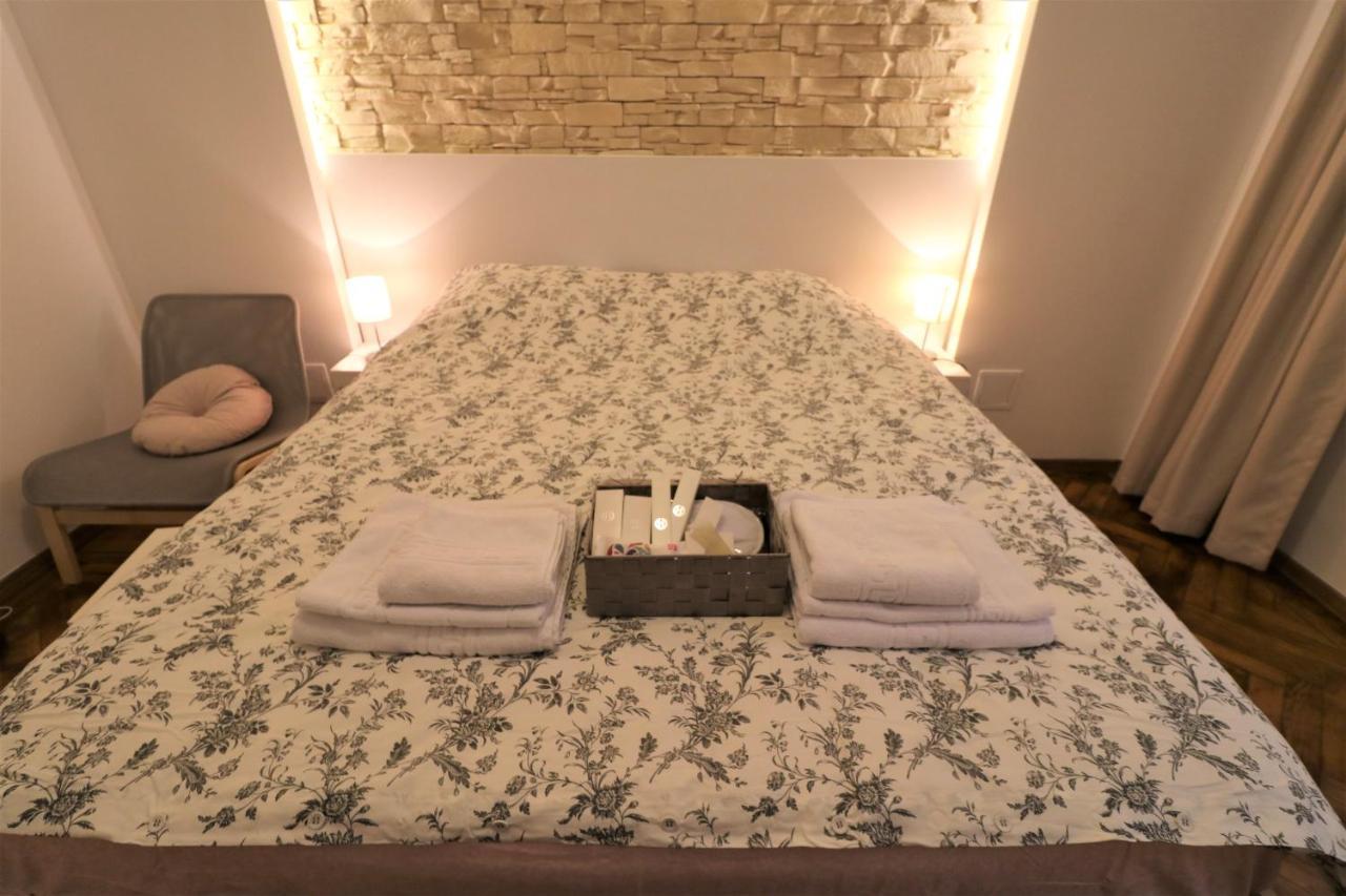 Cozy Old Town Apartment - Free Minibar Bukareszt Zewnętrze zdjęcie